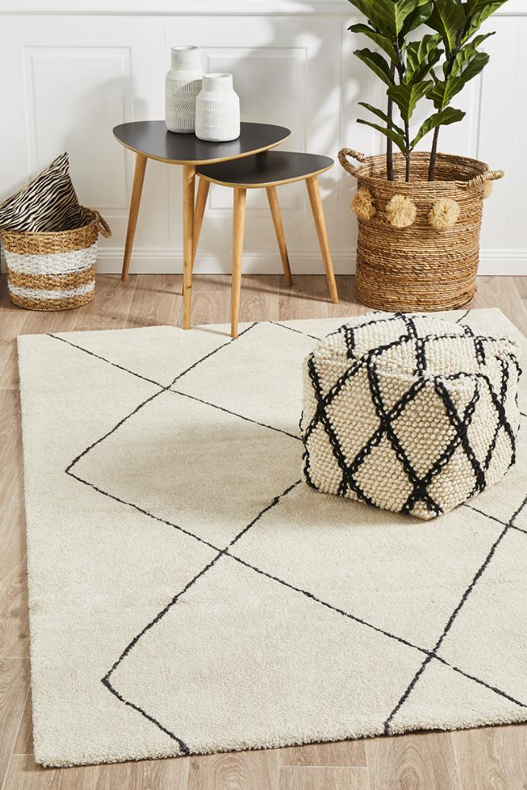 Broadway Diamond Ivory Rug