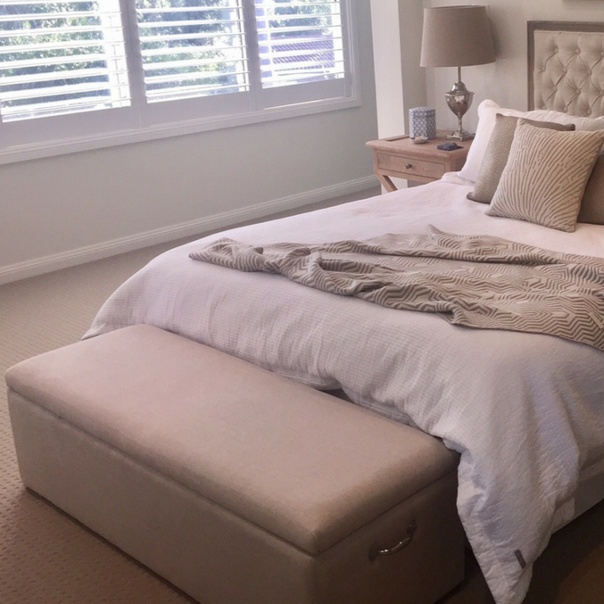 Hamptons storage bed box bench