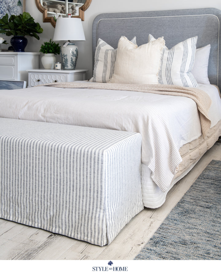 Coastal hamptons bench seat linen slipcover