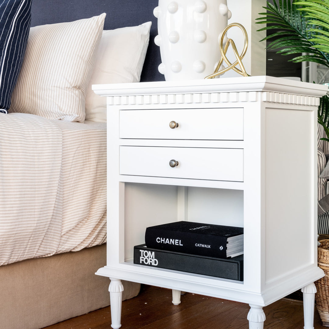 Hamptons bedside