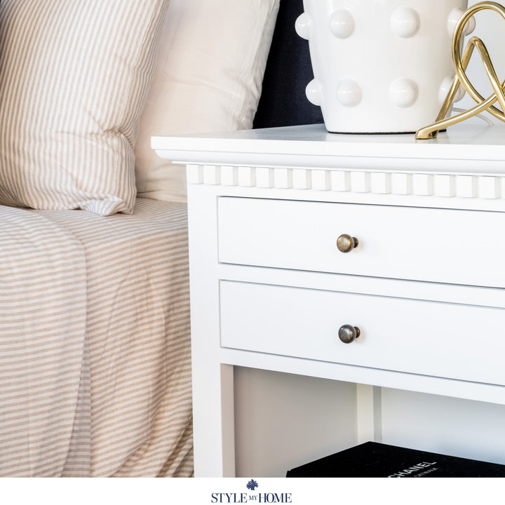 Hamptons bedside