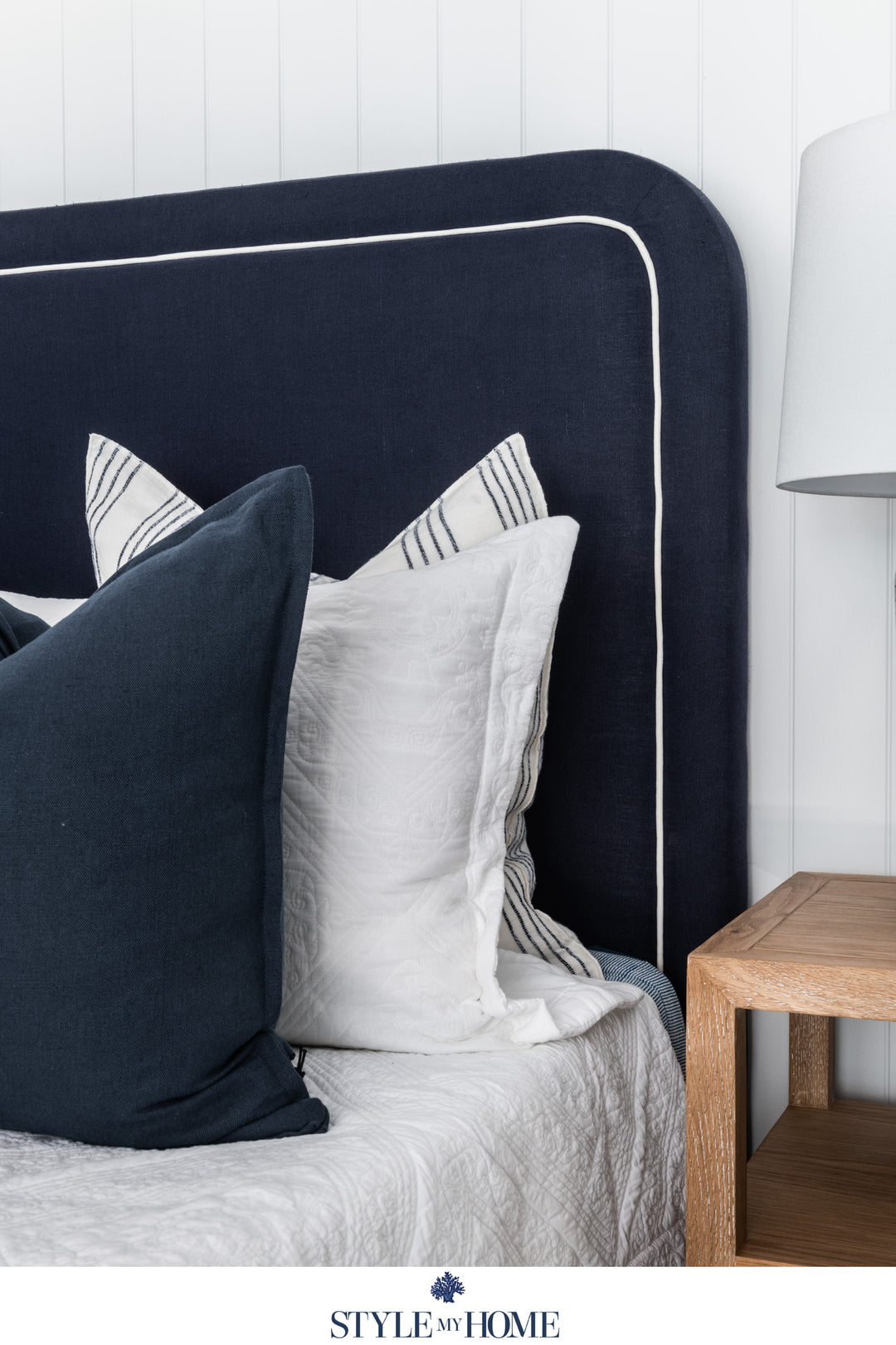 Hamptons bedhead navy