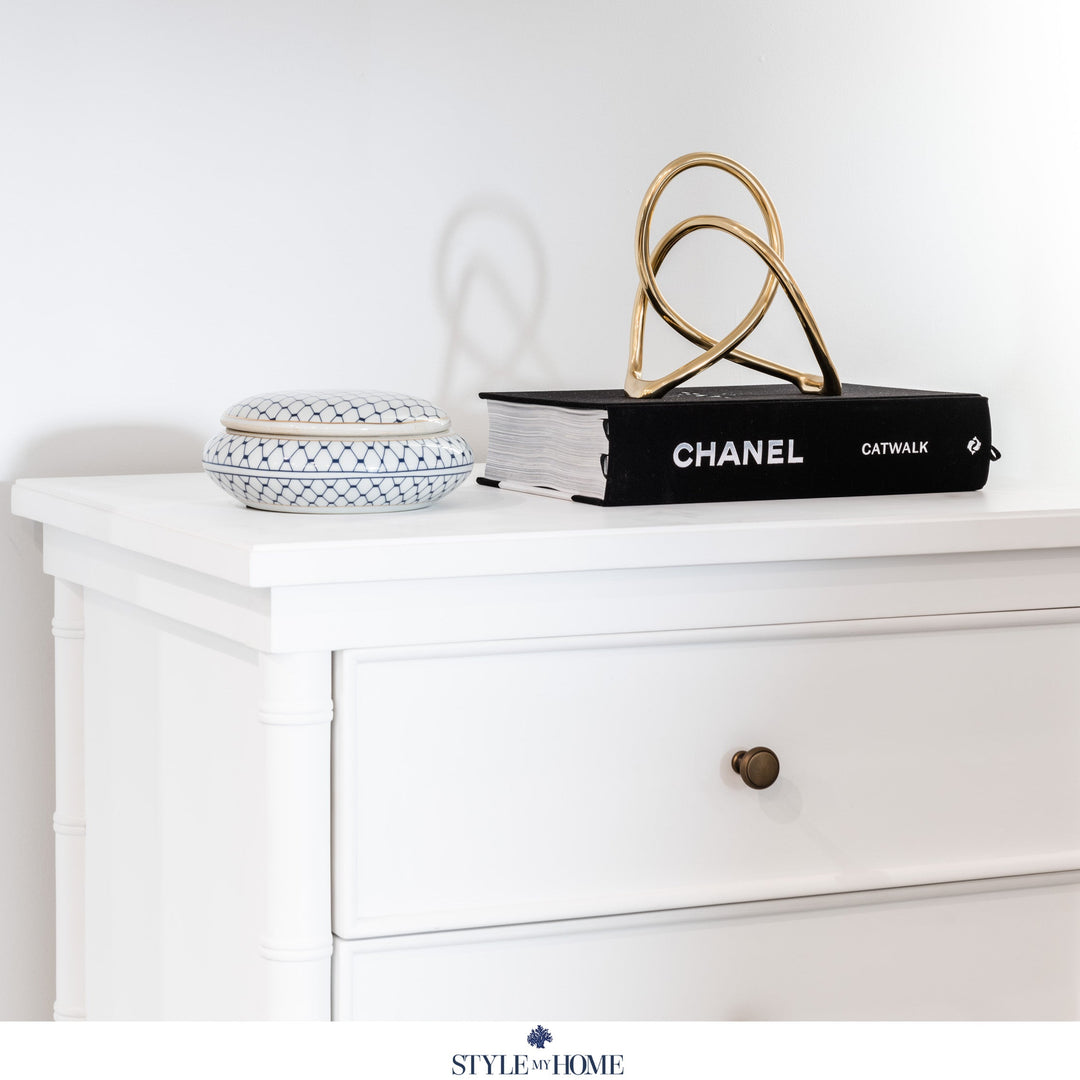 Hamptons bedside