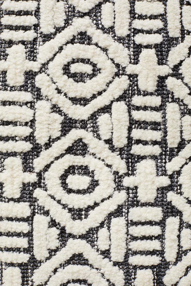 Adonis Ivory Black Rug