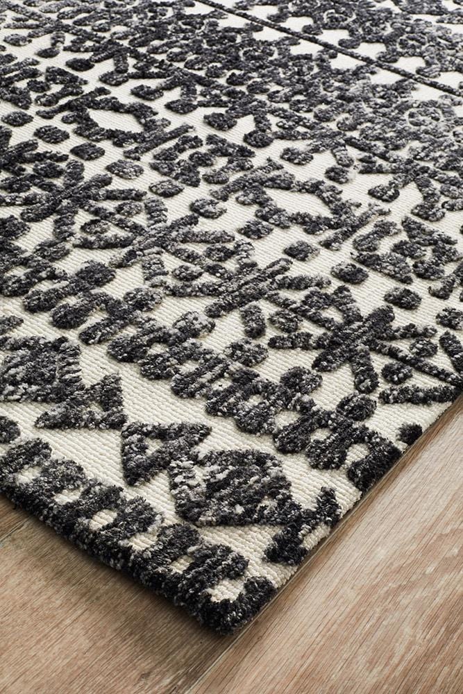 Yasmin Ivory Black Rug