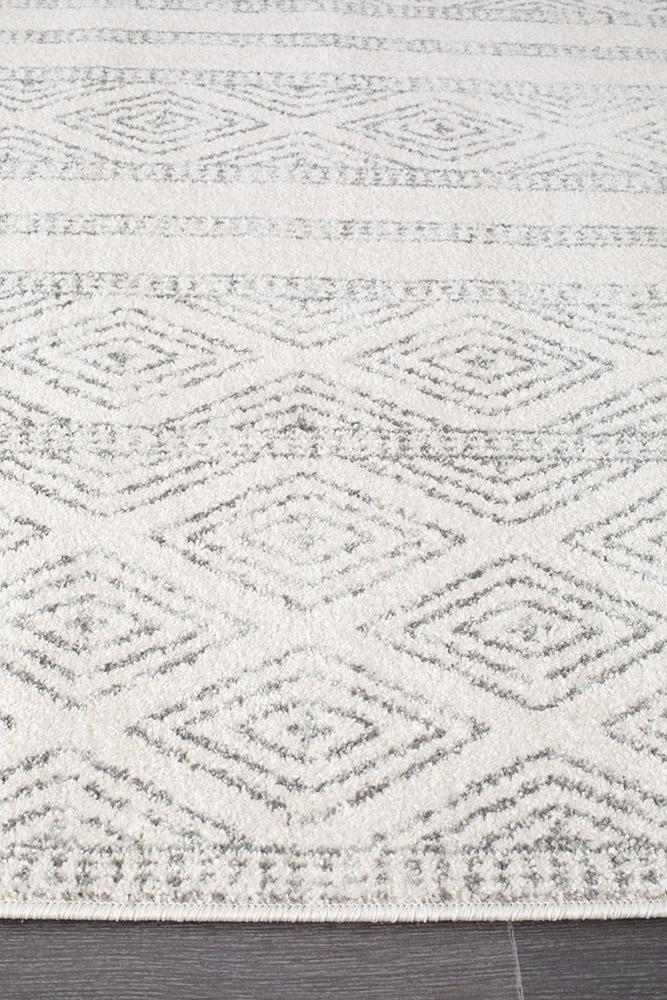 Oasis Salma White And Grey Tribal Rug