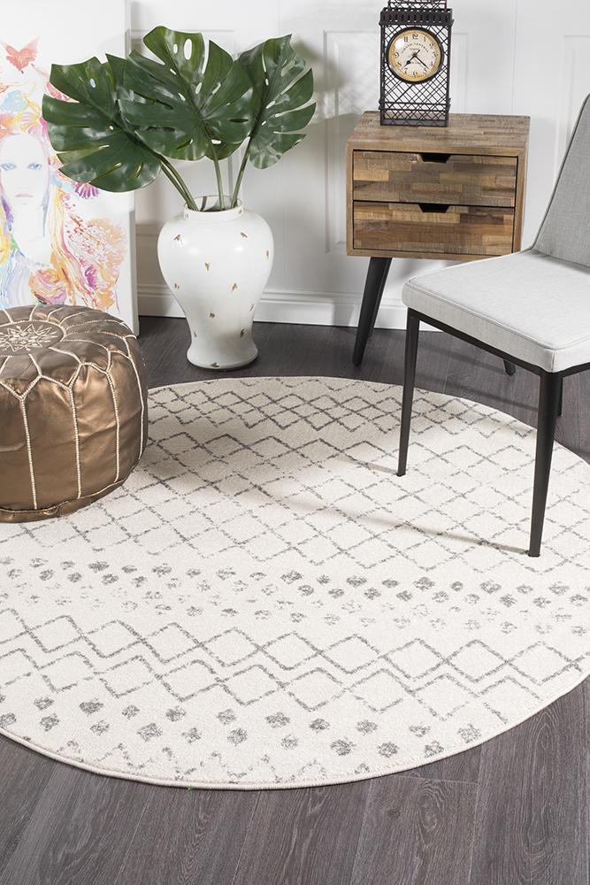 Oasis Selma White Grey Tribal Round Rug