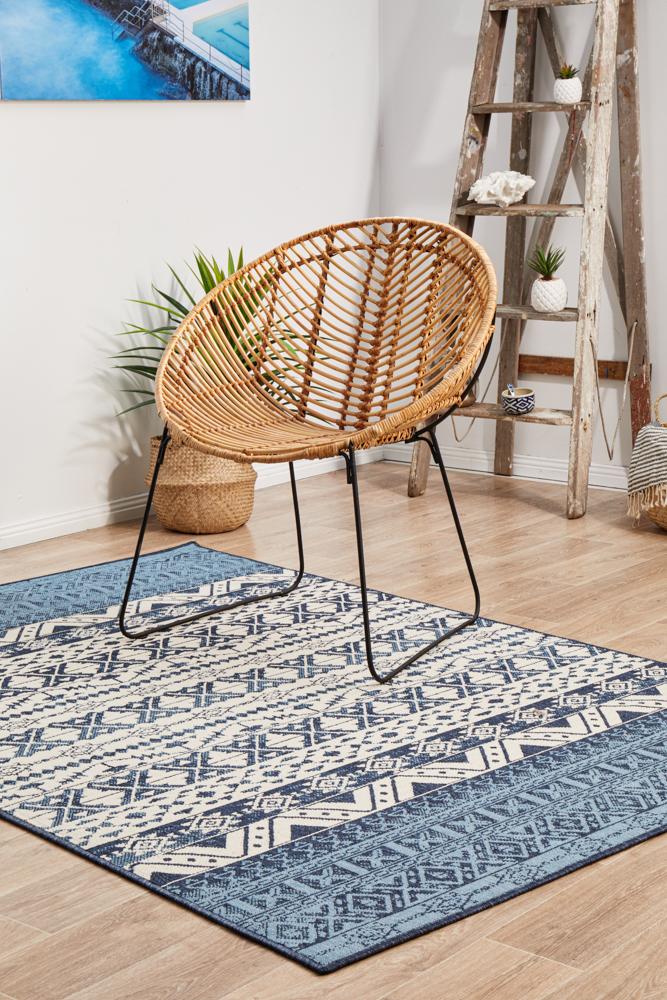 Seaside Motif White Blue Rug